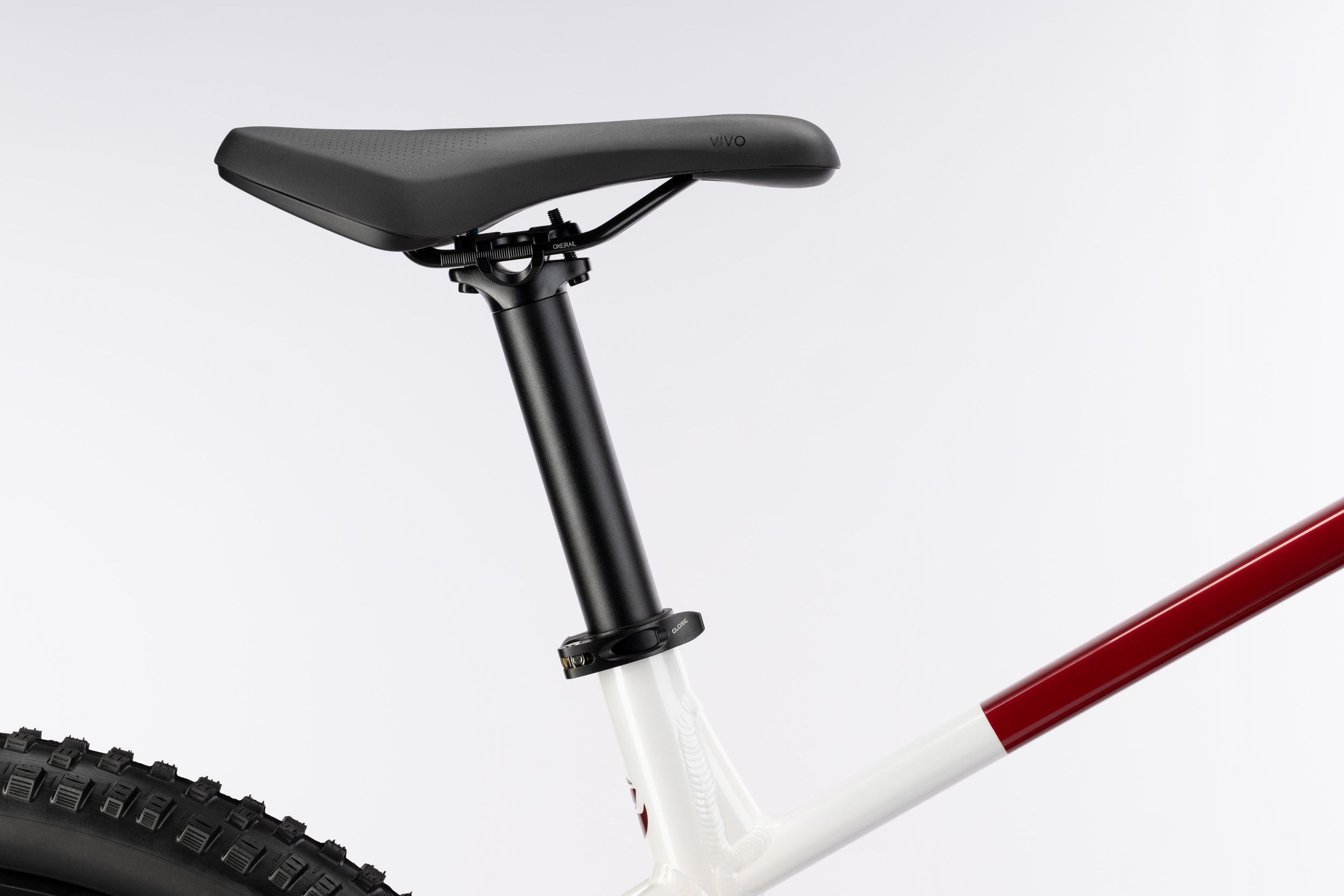 Ghost E-Teru Advanced Electric Mountain Bike - Carbon Red/Chilly White - Glossy