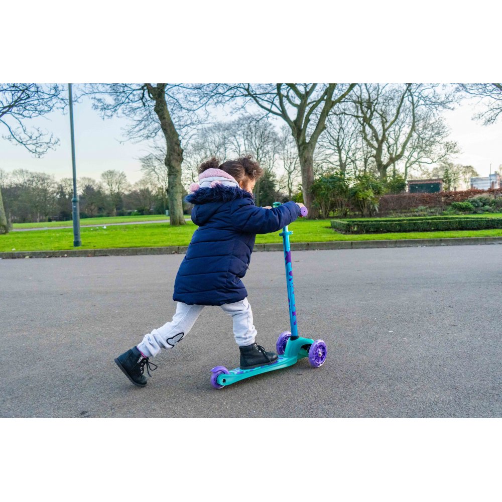 Squish Mini Flex LED Kids Tilt Scooter - Teal