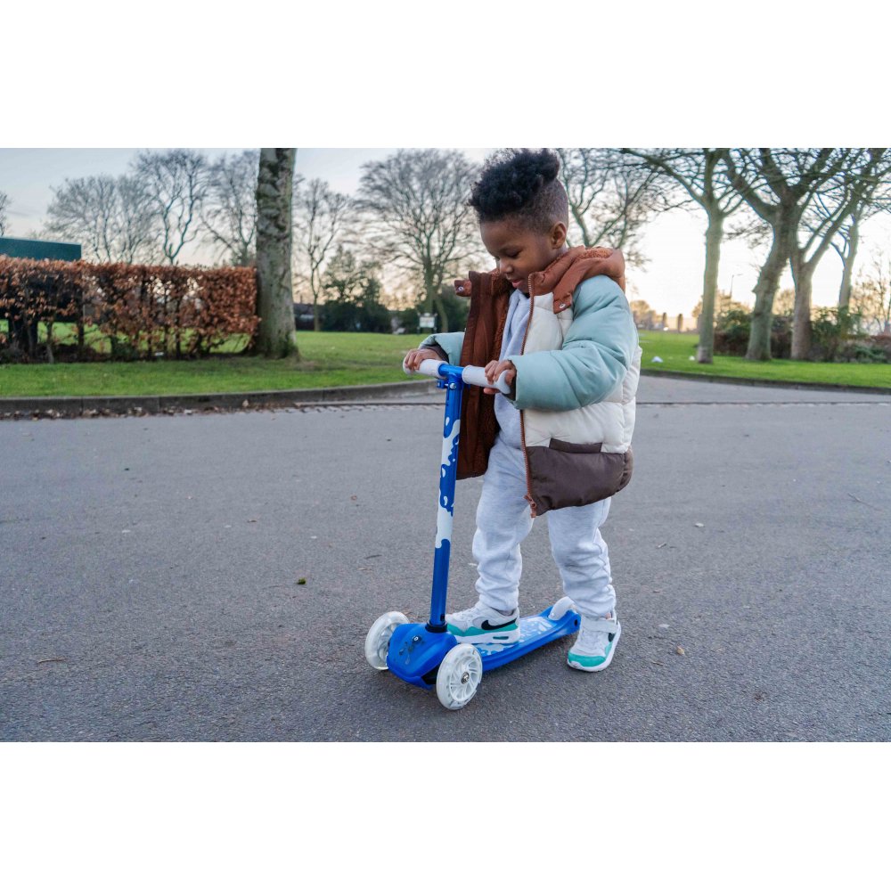 Squish Mini Flex LED Kids Tilt Scooter - Blue